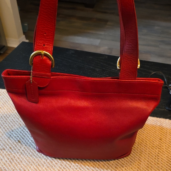 Coach Vintage Red Soho Bag‎ - Picture 1 of 15